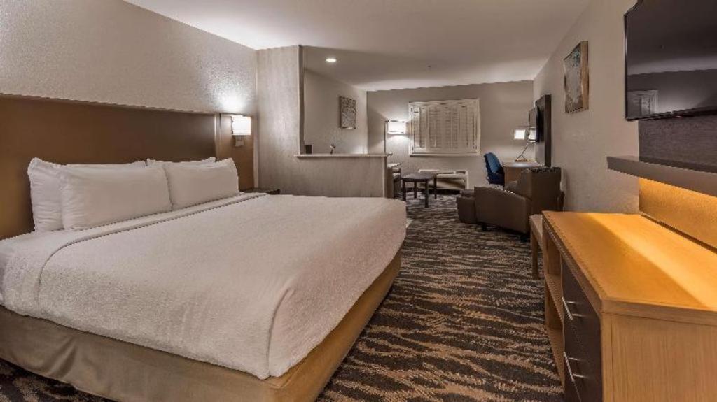 Best Western Plus Safford Екстериор снимка