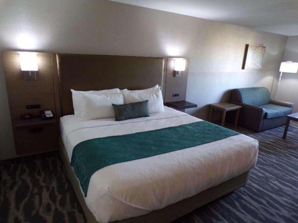 Best Western Plus Safford Екстериор снимка